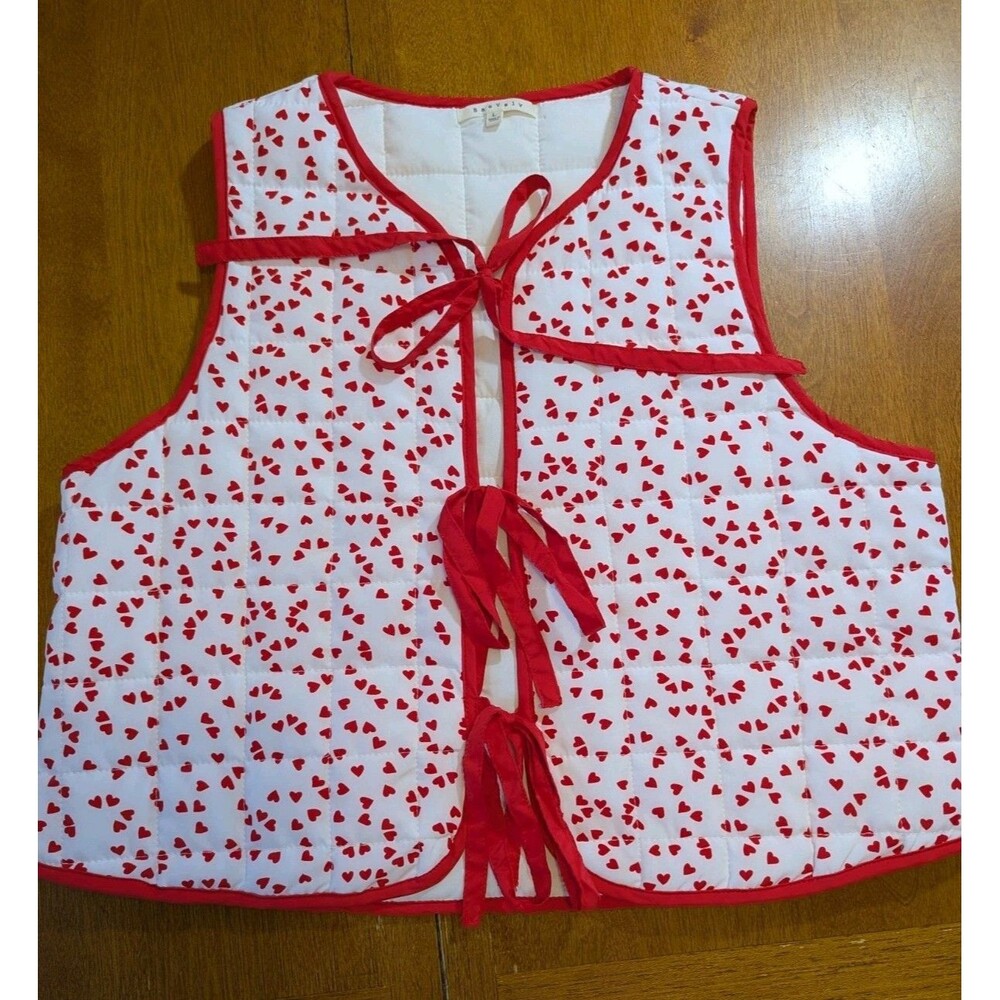 BaeVely Heart Quilted Vest L – White Red Hearts Padded Cottagecore Layering